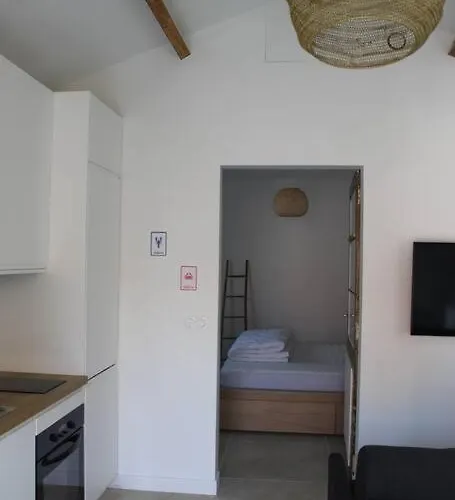 Maisonnette 2 Pieces 100m De La De La Clere *