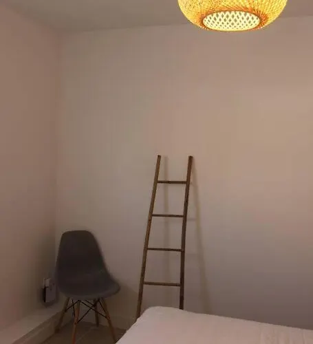 Maisonnette 2 Pieces 100m De La De La Clere